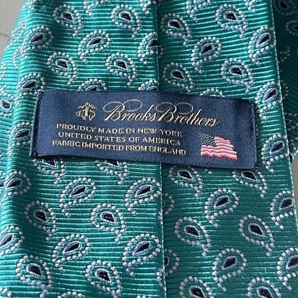 Brooks Brothers  “Tossed Pine“ Beautiful Imported Teal Silk Necktie Made In USA